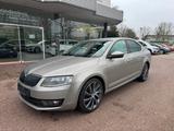 Skoda Octavia 2.0 TDI DSG Lim. L&K Kamera/Carplay/18'' - Skoda Octavia in Mönchengladbach