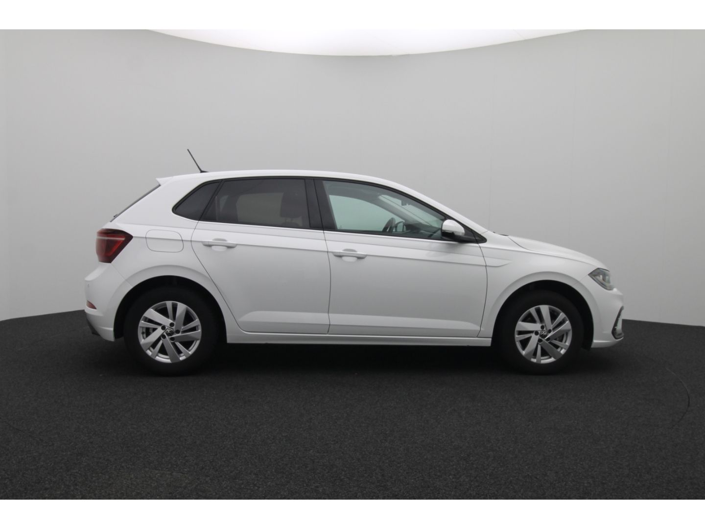 Fahrzeugabbildung Volkswagen Polo VI Style ACC Digi Cockpit LED Apple Carplay