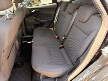 Ford Focus - 11