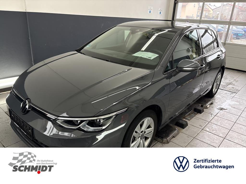 Volkswagen Golf VIII Lim. 1.5 TSI Life DCC LED+ STHZ AHK