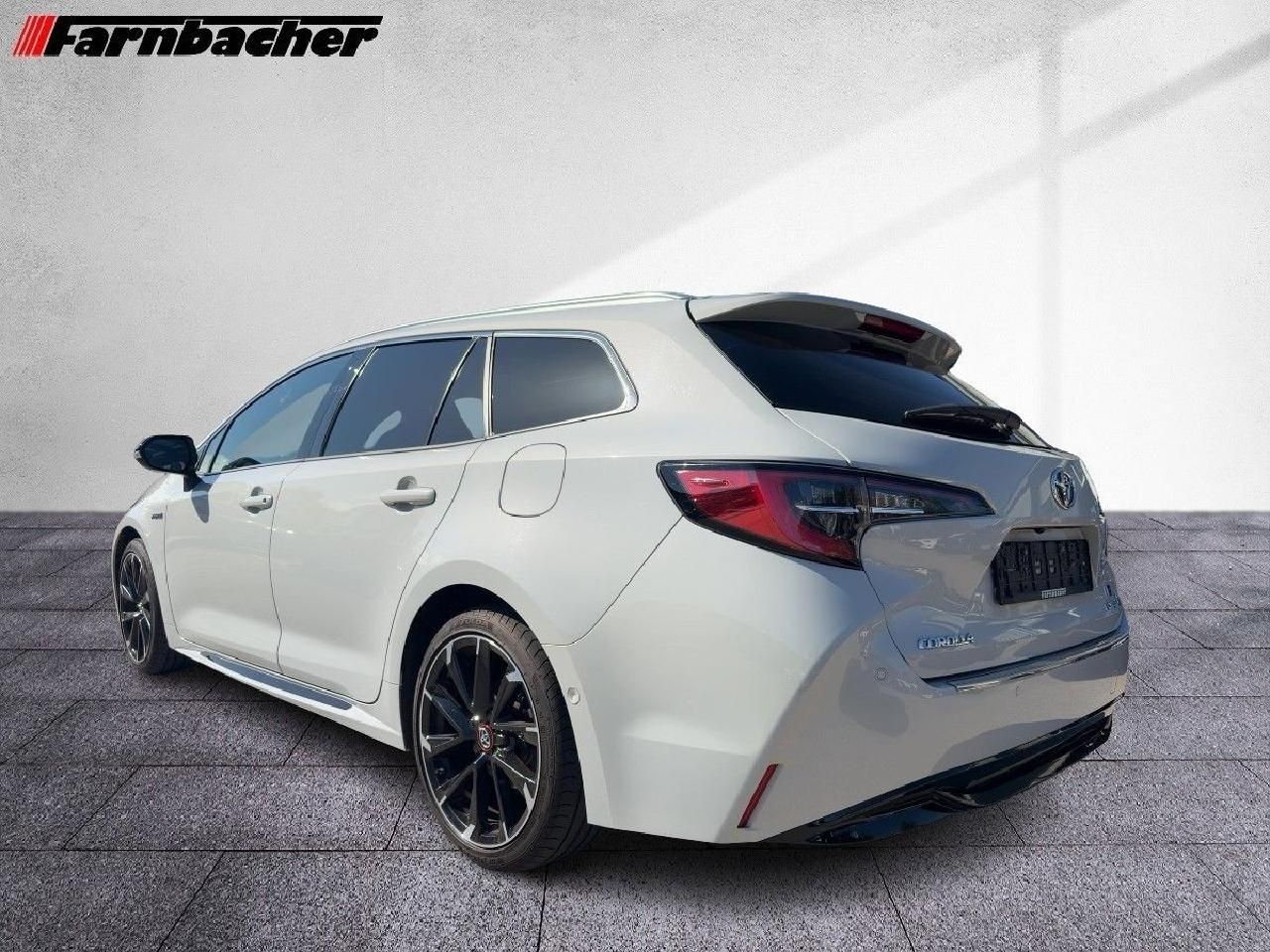 Fahrzeugabbildung Toyota Corolla TS GR Sport 2.0 *Pano+SHZ+RFK+PDC*