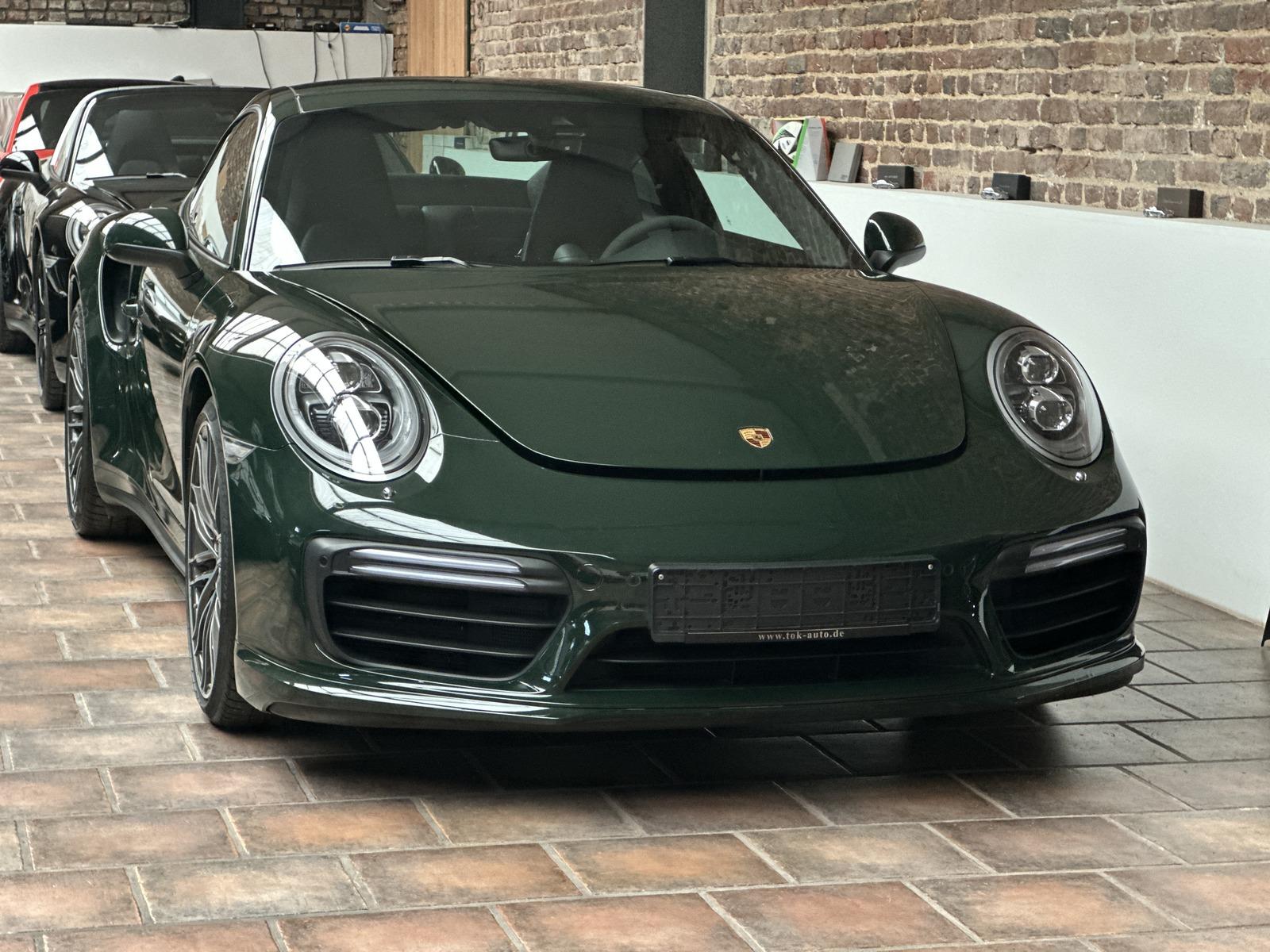Porsche 991 911 Turbo Coupe BREWSTERGREEN*LIFTSYSTEM*S-D