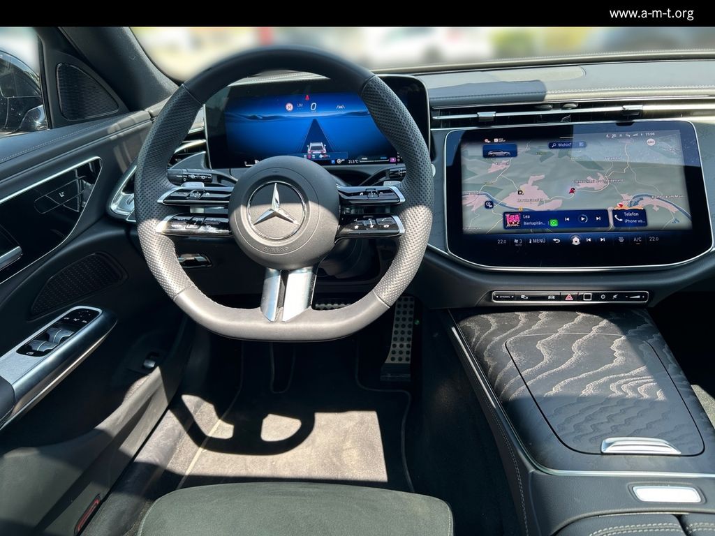 MERCEDES-BENZ E 220
