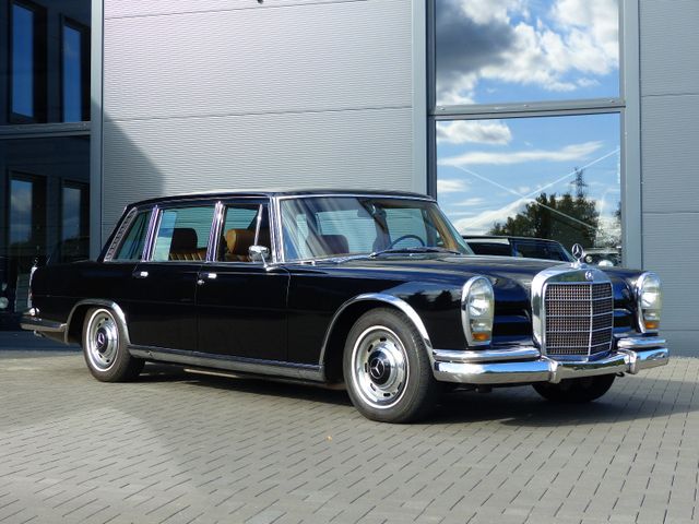 Mercedes-Benz 600