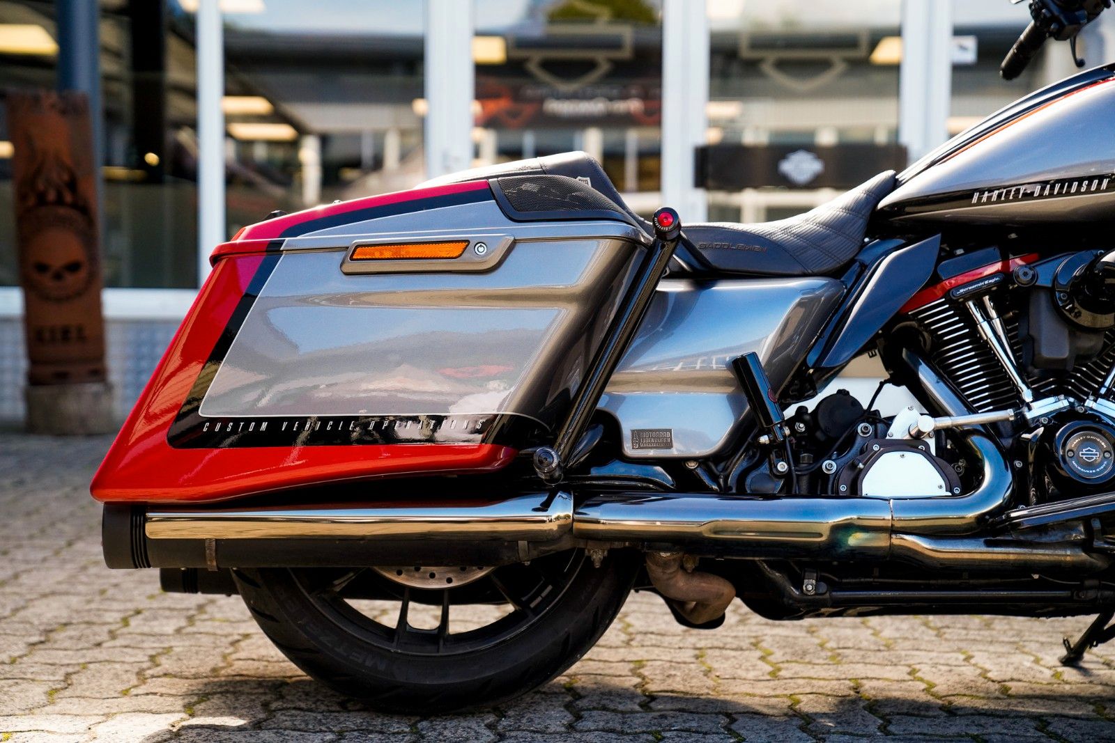 Fahrzeugabbildung Harley-Davidson CVO ROAD GLIDE FLTRXSE - 131cui-Kodlin Fat Tire