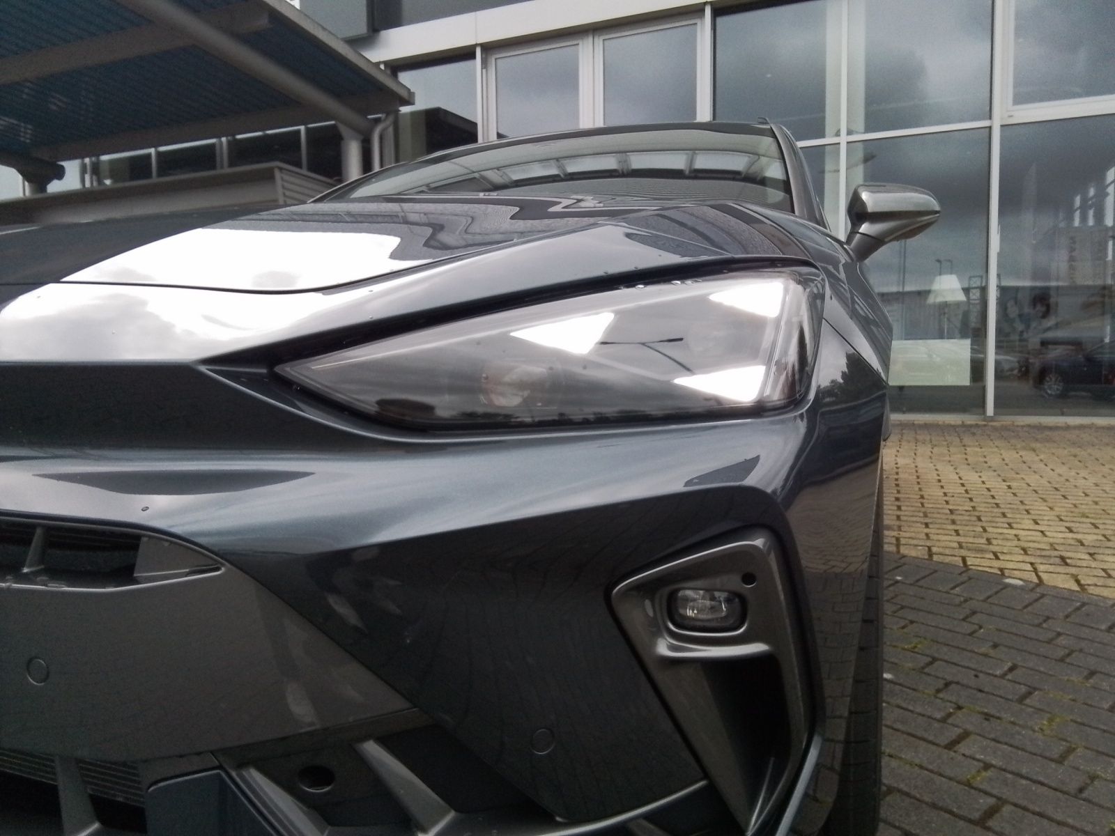 Fahrzeugabbildung CUPRA Leon Sportstourer 1.5 eTSI DSG PANO ACC LED KAME