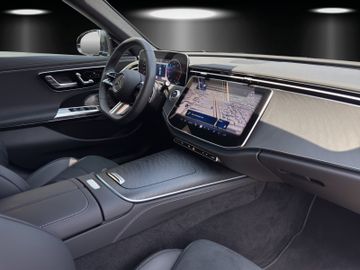 Mercedes E 220 - 12