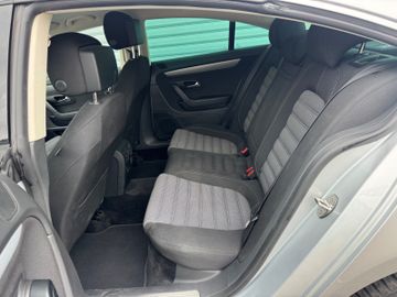 Volkswagen Passat CC - 10