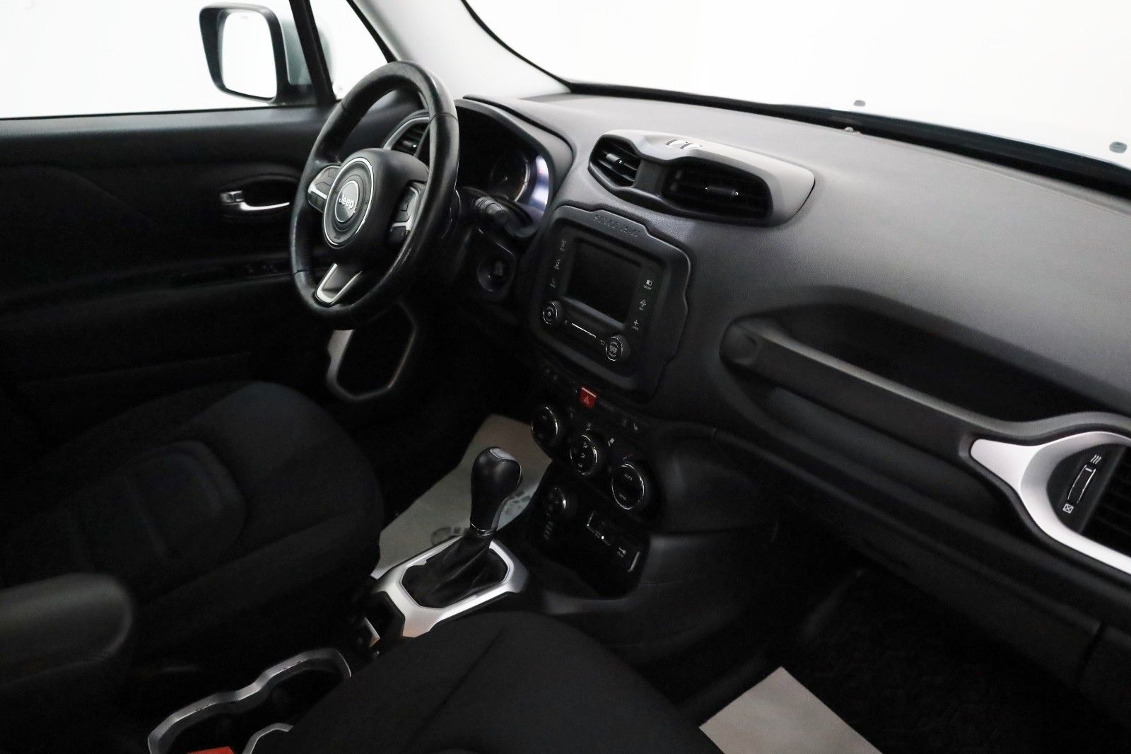 Fahrzeugabbildung Jeep Renegade Limited 4WD Navi,Kamera,SH,PDC,SR+WR