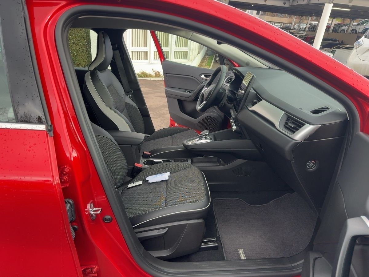 Fahrzeugabbildung Renault Captur II E-Tech 160 AHK