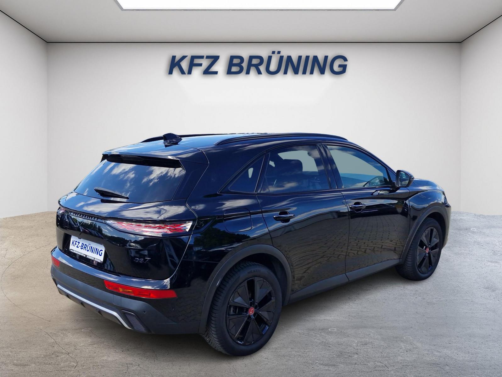 DS Automobiles  BlueHDI 130 AT Performance Line+ LED Navi Alcan
