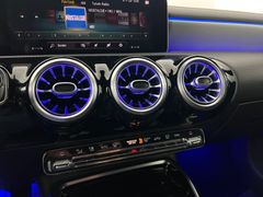 MERCEDES-BENZ CLA 35 AMG / PERFORMANCE / NUR 53.tKM / 4x4 / MERCEDES-BENZ CLA 35 AMG / PERFORMANCE / NUR 53.tKM / 4x4 /