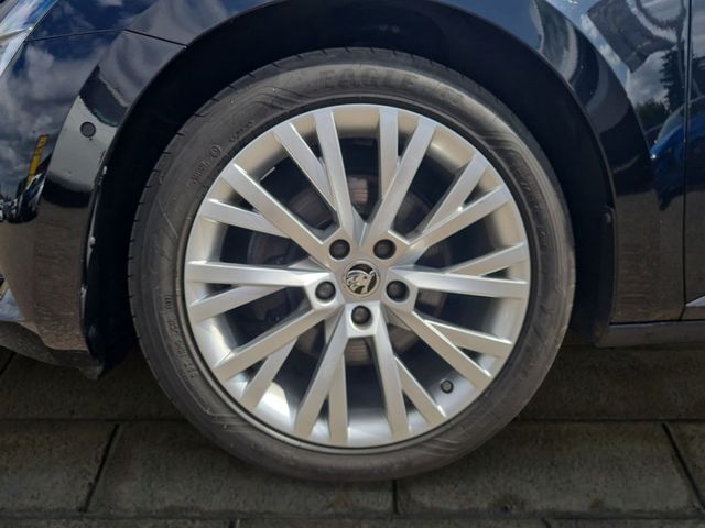 Superb Combi 2.0 TDI DSG Style