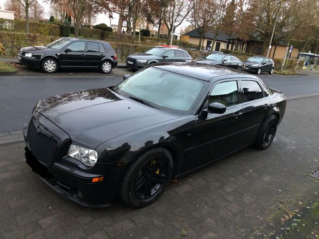 Chrysler 300C LPGBlack BeastTÜV NEUBREM...