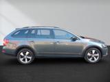 Skoda Octavia 2.0 TDI NUR GEWERBE 1 Hd. 4x4 DSG Scout - Skoda Octavia: Allradantrieb, Scout