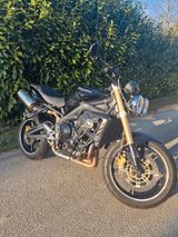 Triumph Street Triple 675  - TRIUMPH 2008 STREET TRIPLE