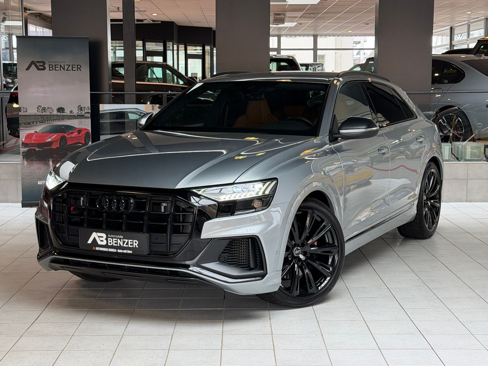 Fahrzeugabbildung Audi SQ8 4.0 TFSI quattro/EXCLUSIVE/ALCANTARA/BLACK