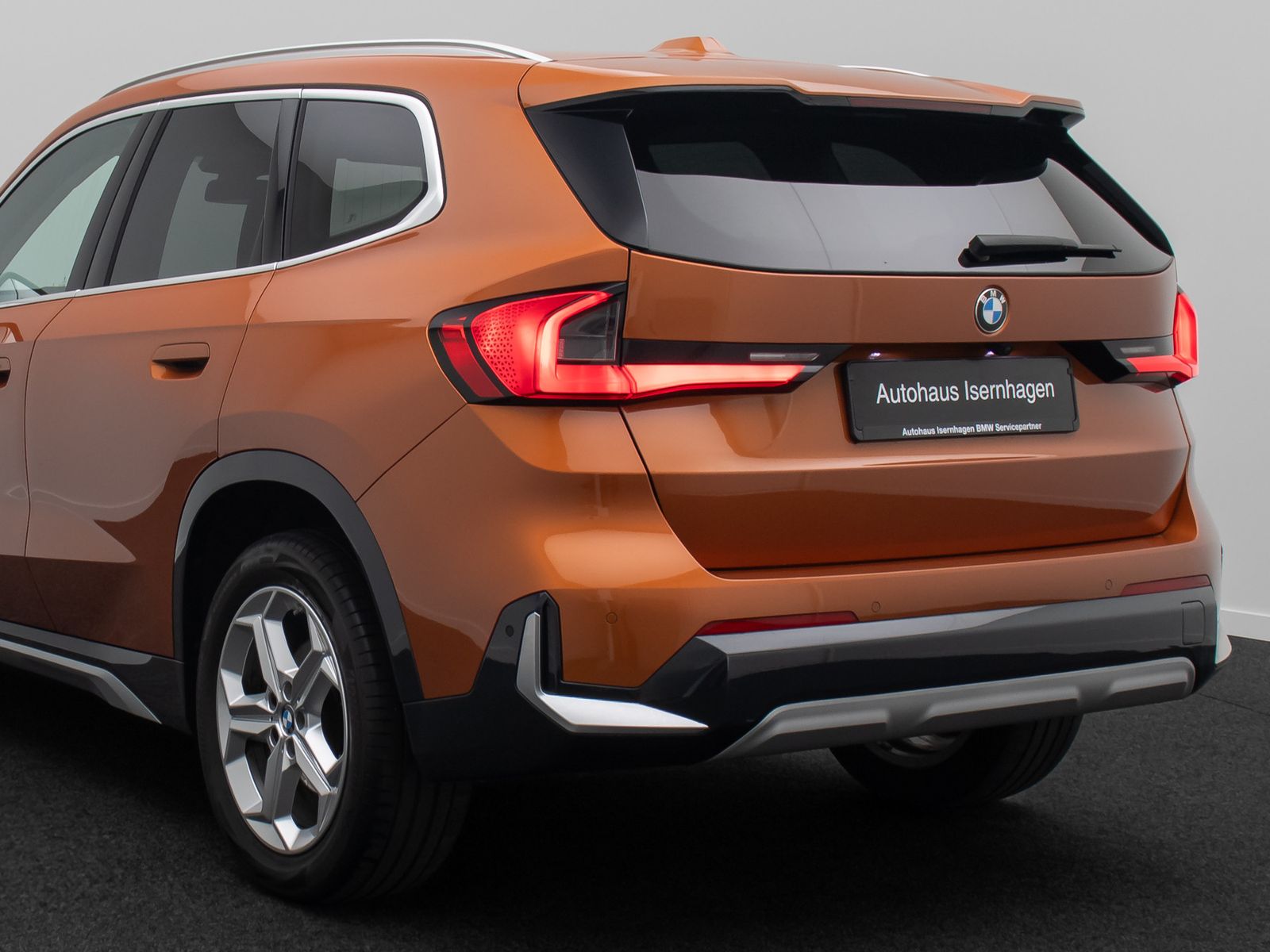 Fahrzeugabbildung BMW X1 xD23i xLine 360&deg;Panorama HUD DAB Sport 18Zoll