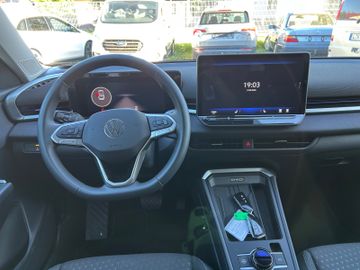 Volkswagen T-Roc - 11