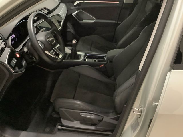 Q3 Sportback S line 35 TFSI 6-Gang,AHZV,LED,PDC