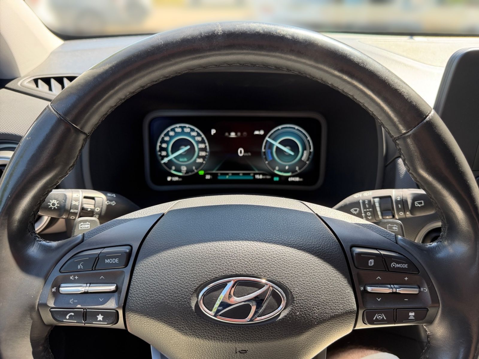 Fahrzeugabbildung Hyundai KONA Select Elektro 11 kW OBC Sitzheizung