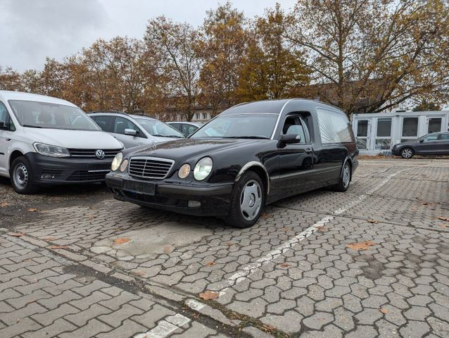 Mercedes-Benz E270 Bestattungswagen/Leiche...