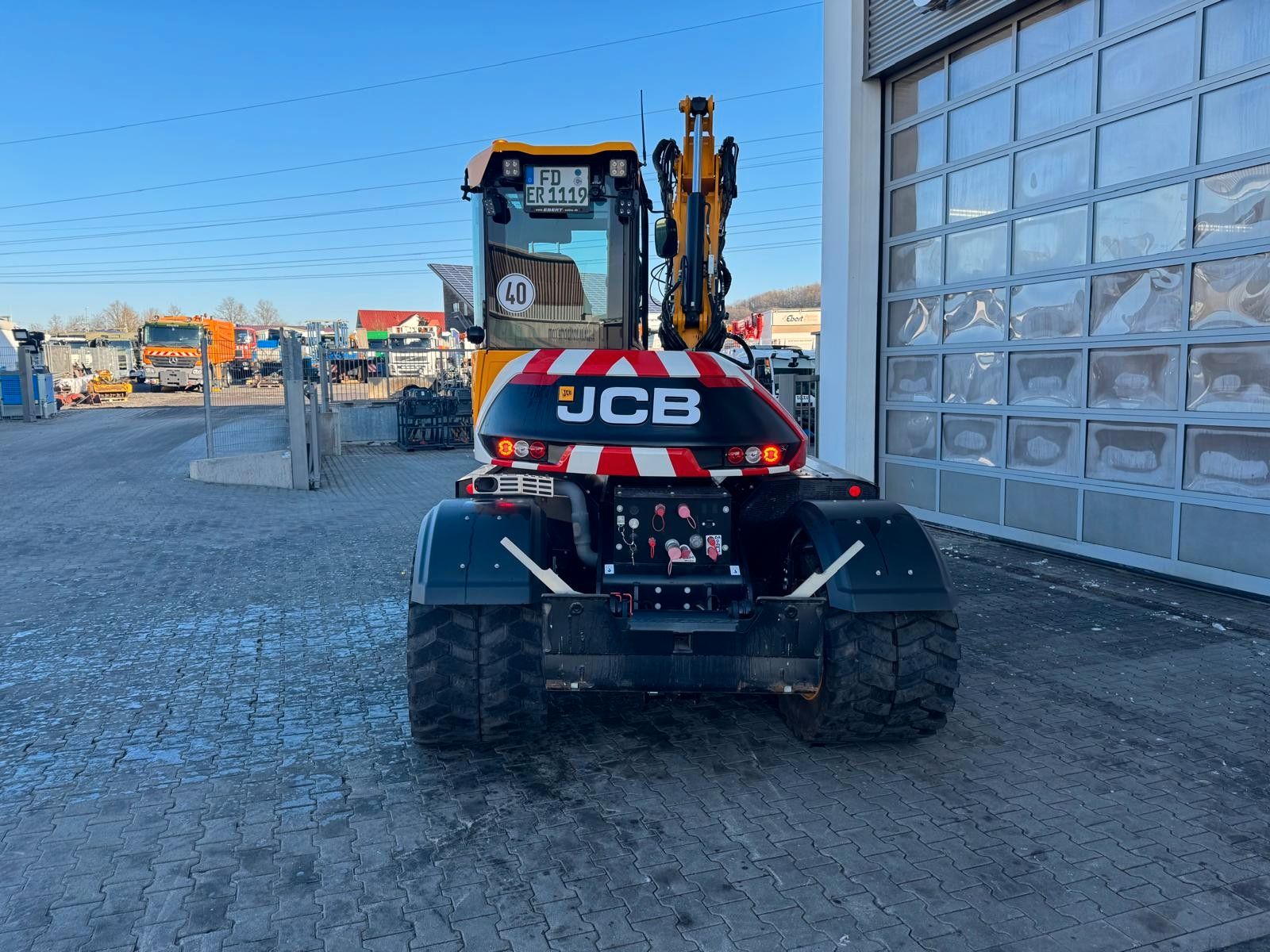 Fahrzeugabbildung JCB Hydradig / Skid-Steer-Aufnahme / nur 375h / 2024