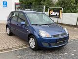 Ford Fiesta Connection 2HAND/TÜV NEU/KLIMA - Ford Fiesta: Blau, Metallic