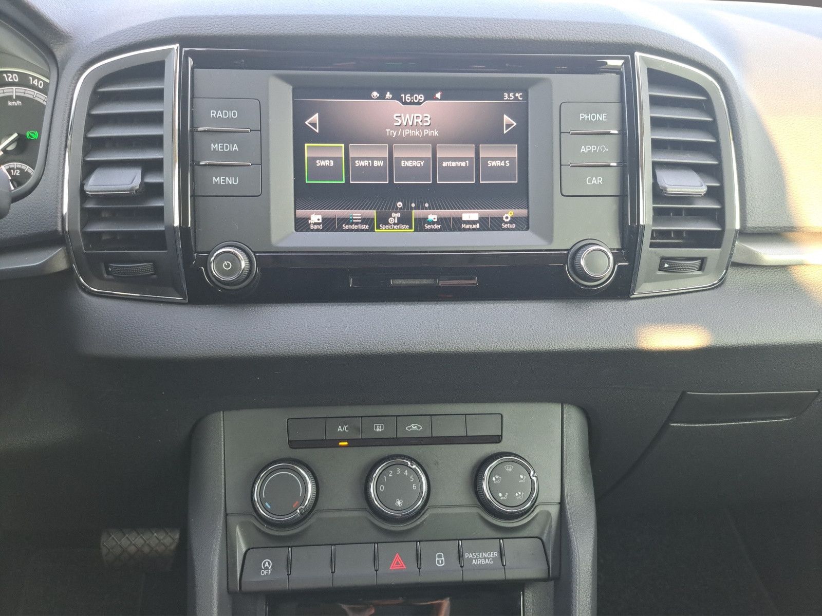 Karoq Ambition 1.5 TSI DSG Klima