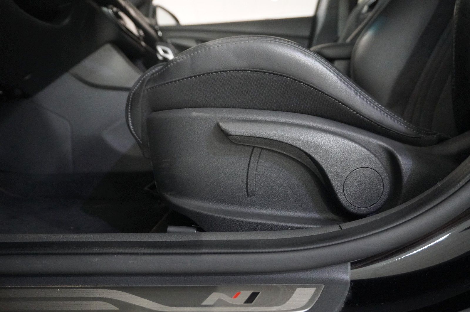 Fahrzeugabbildung Hyundai i30 N 2.0 T-GDI PERFORM. DCT NAVI/LED/KAMERA/SHZ