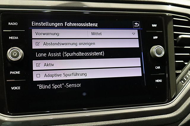 T-Roc IQ.DRIVE 1.5 TSI R-Line KAMERA NAVI SHZ PA