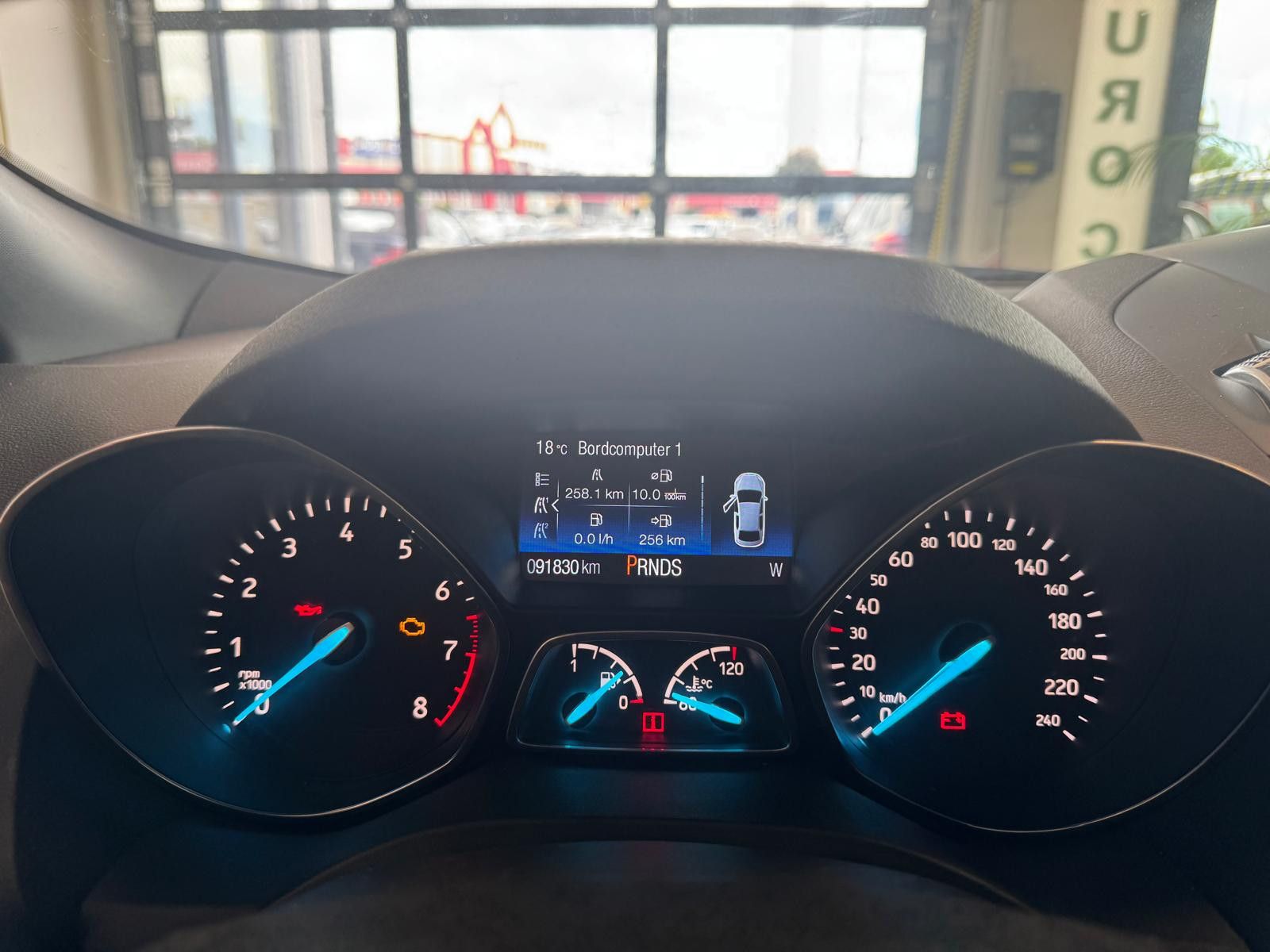 Fahrzeugabbildung Ford Kuga ST-Line /NAVI/KAMERA/AHK/KLIMA/ALLRAD