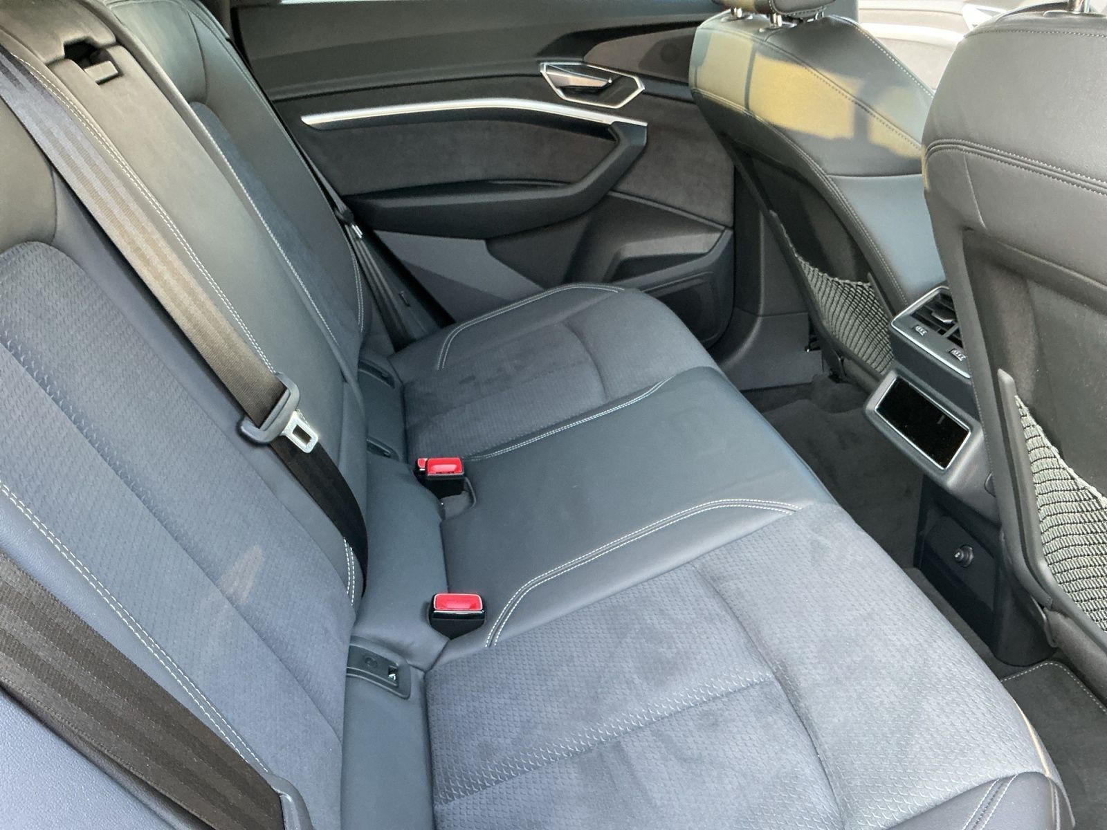 Audi Q8 e-tron - Bild 16