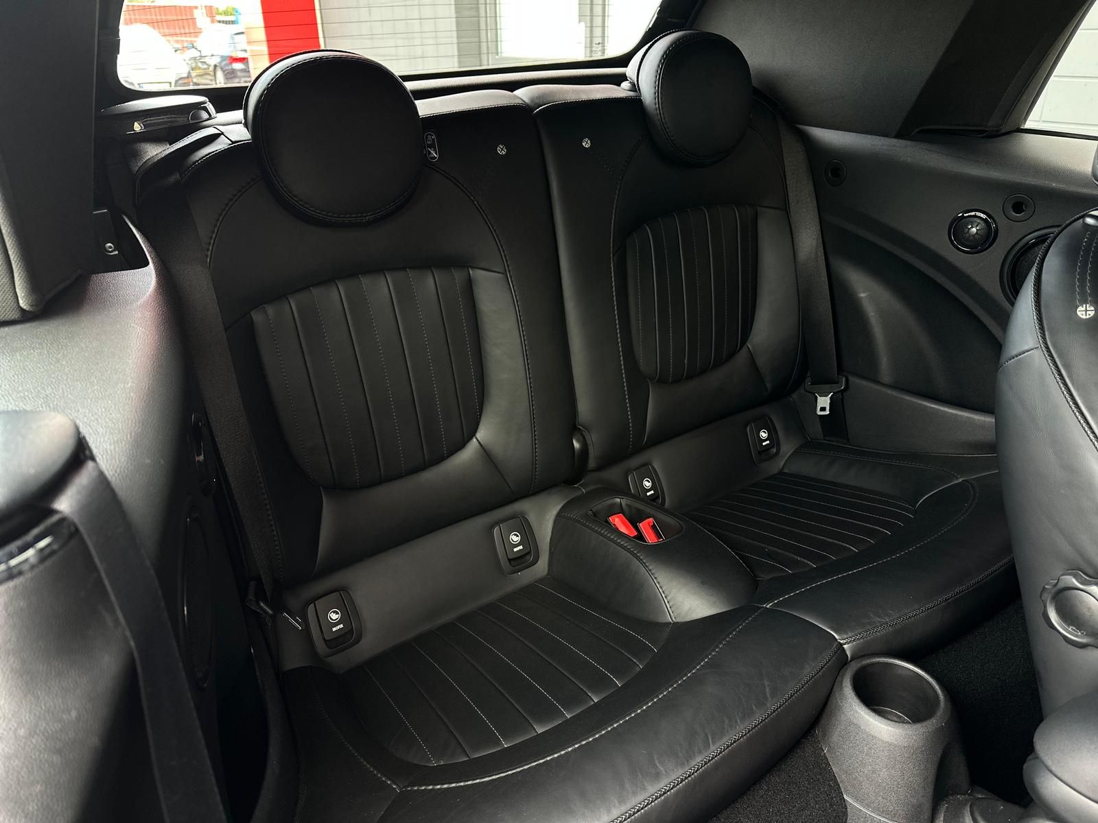 MINI John Cooper Works Cabrio AUTOMATIK#LED#NAVI#TEMP - Image 18