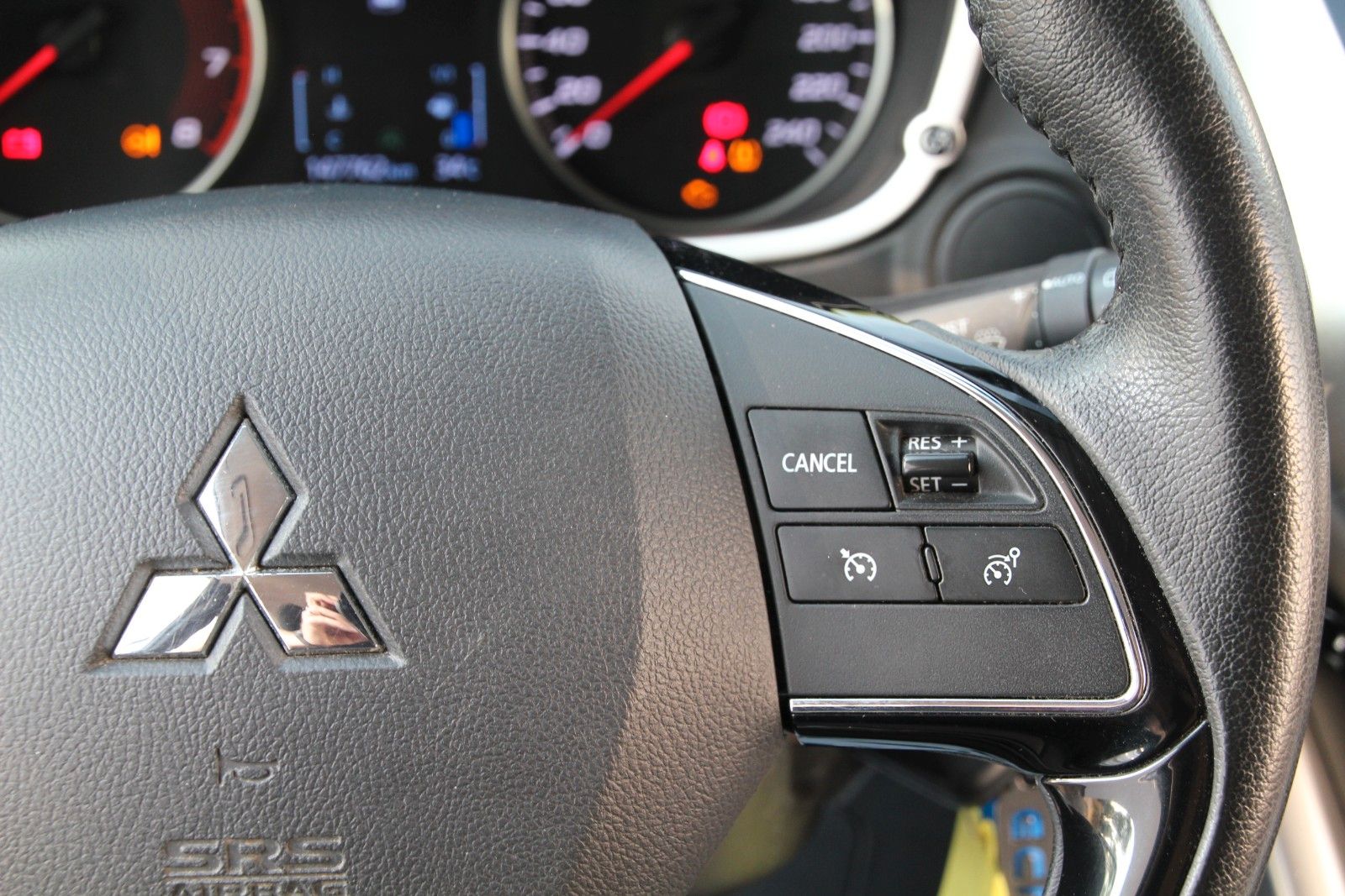 Fahrzeugabbildung Mitsubishi Eclipse Cross Diamant Edition