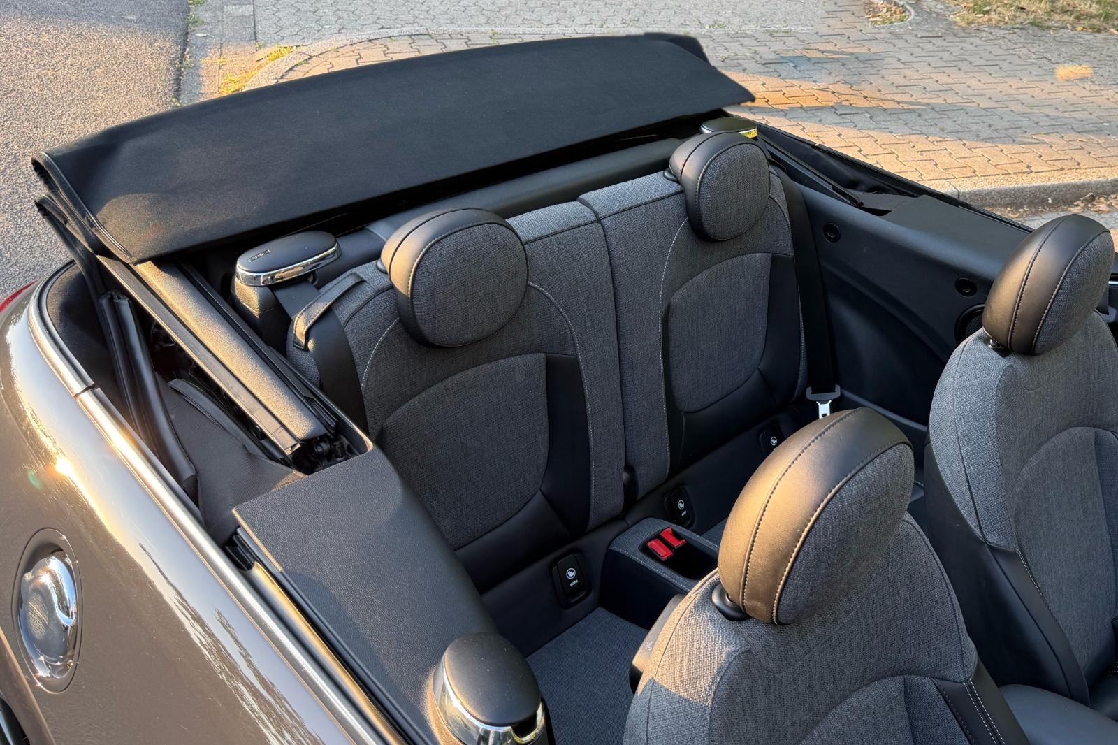MINI Cooper S Cabrio Chili II Navi  LED  DEKRA-Siegel