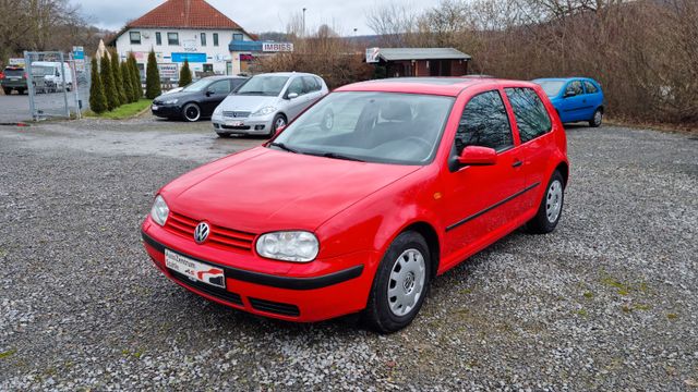 Volkswagen Golf 1.6 *Automatik* / inkl. Garantie