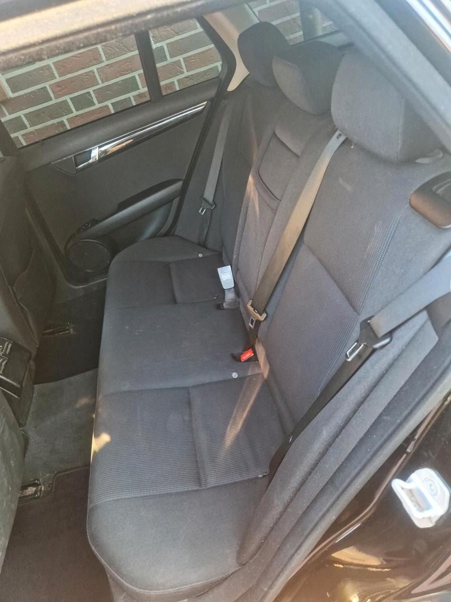 Mercedes-Benz C220 2010 — photo 5
