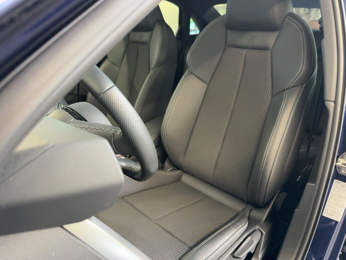 Audi S3 Limousine 2.0 TFSI quattro Matrix Pano B&O Ka foto 17