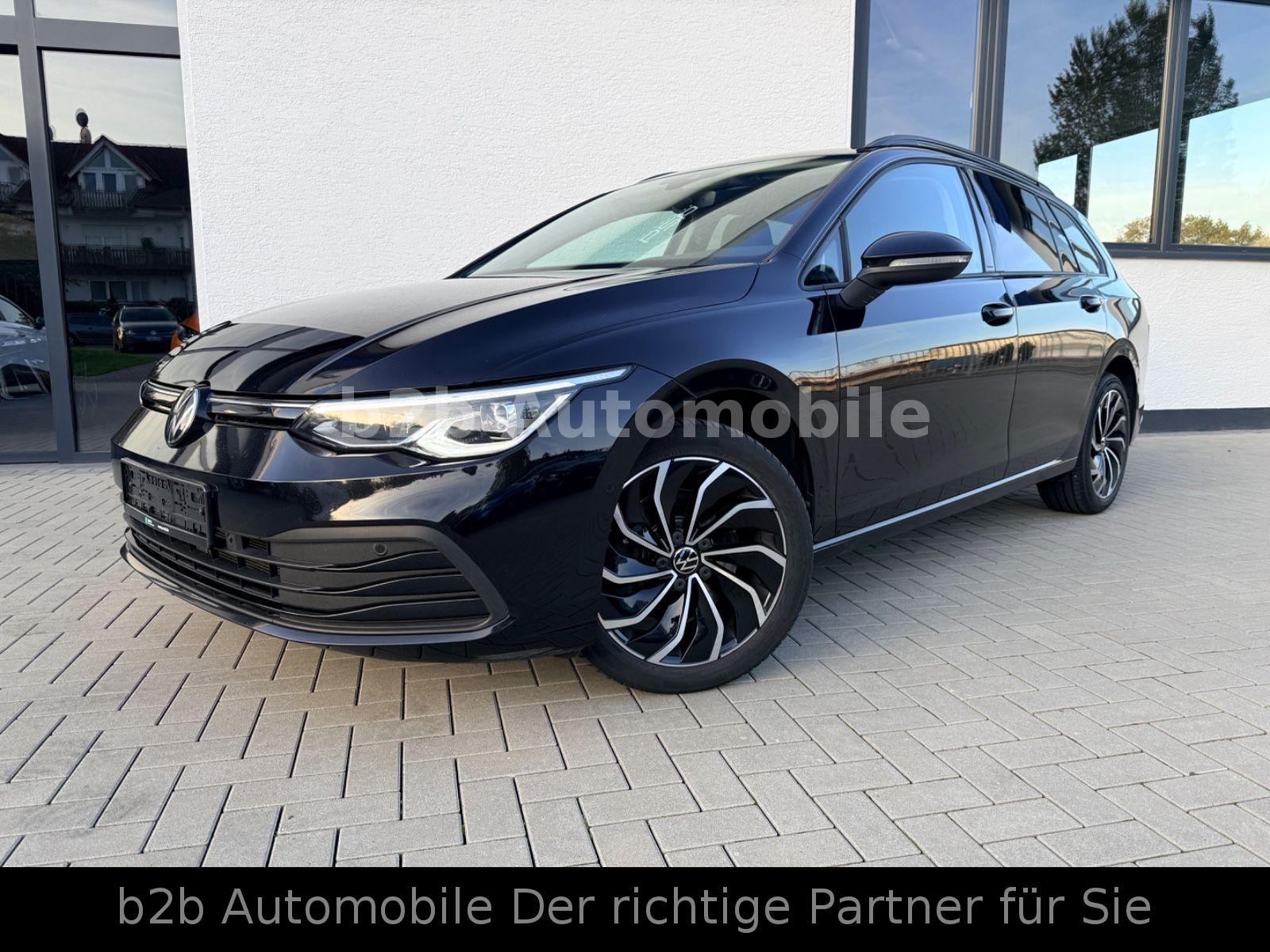 Volkswagen Golf VIII Variant Life/DSG/Matrix/Navi/Alcantara