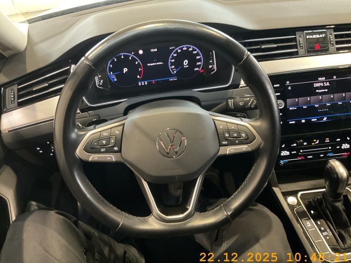 Fahrzeugabbildung Volkswagen Passat Variant Elegance TSI DSG *AHK*Navi*Cam*