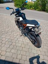 KTM Duke 125  - KTM 125 DUKE