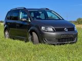 Volkswagen Touran 2.0 TDI Style BlueMotion Technology S... - Volkswagen Touran aus 2011: Bluemotion