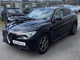 Alfa Romeo Stelvio Lusso Ti Q4 - Alfa Romeo Stelvio lusso mit Diesel-Antrieb