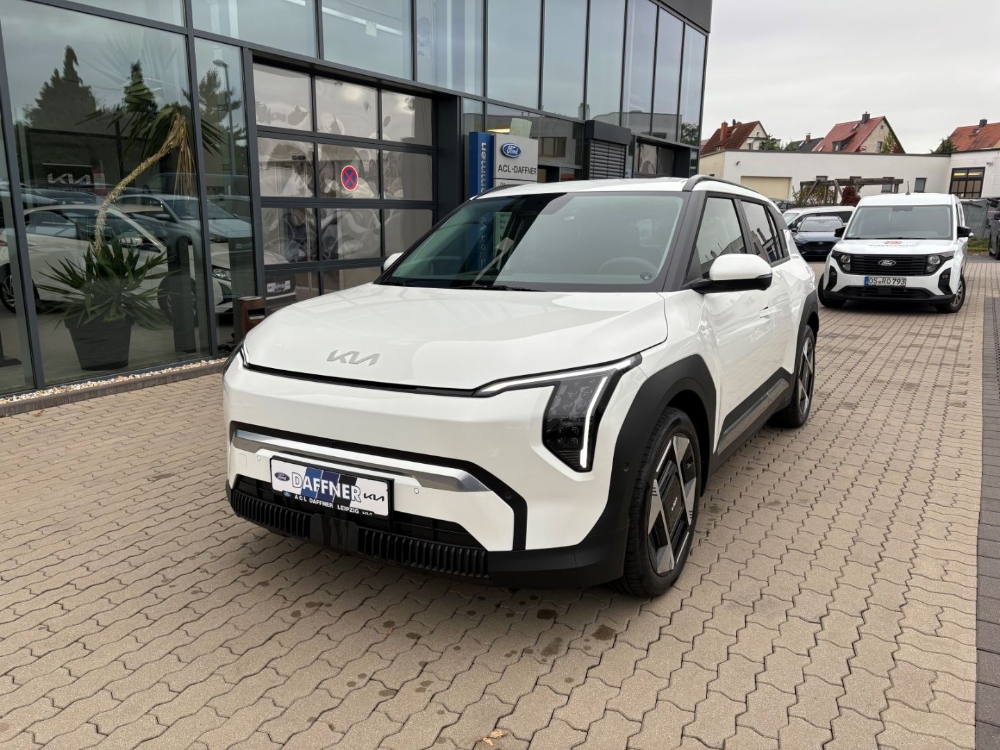 Fahrzeugabbildung Kia EV3 150 kW Earth KLIMA Harman&Kardon TotWinkAss