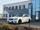 Mercedes-Benz Mercedes E63 AMG Perlmuttweiss | MB-Scheck... - gebrauchte Mercedes-Benz E 63 AMG aus dem Jahr 2011