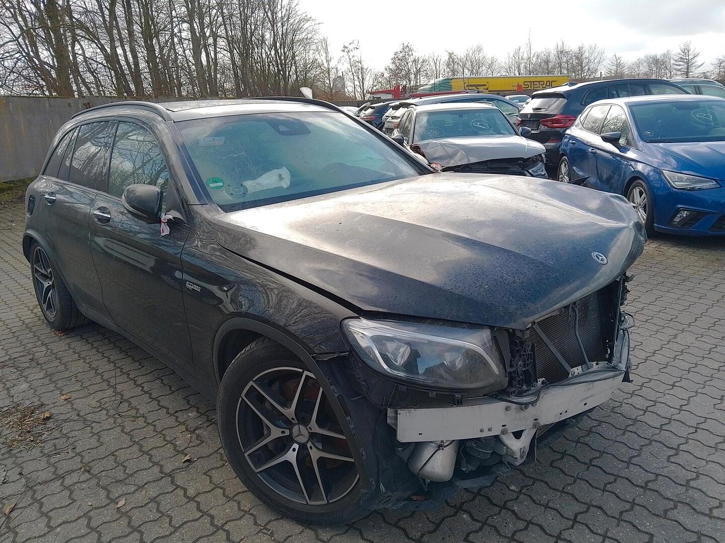 Mercedes-Benz LC 43 AMG 4Matic