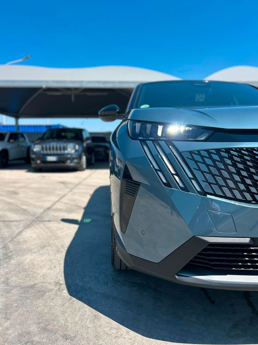 Other Peugeot 3008 Hybrid 136 e-DCS6 GT imagem 2