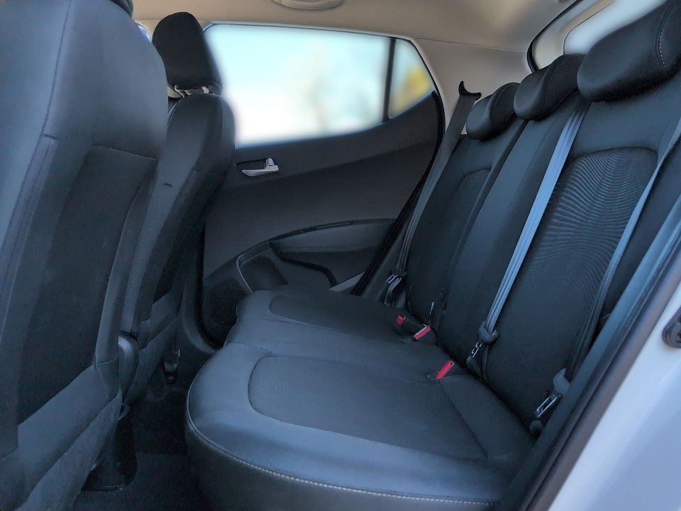 Fahrzeugabbildung Hyundai i10 1.2 PASSION GARANTIE LKHZ+SHZ+KLIMA+TEMPOMAT