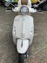 Vespa Primavera 50 Primavera 50 i-Get Mit Träger & Top - VESPA PRIMAVERA